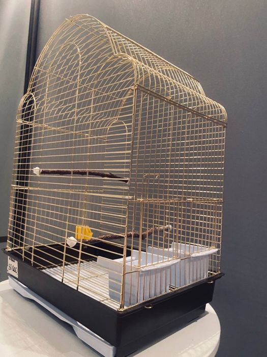 Продам клетку для попугая !