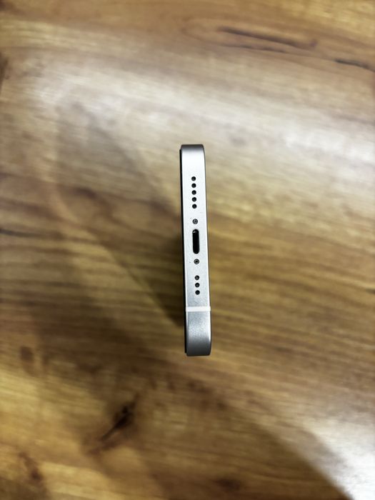 Iphone 14 с оставаща гаранция