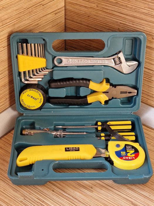 Комплект инструменти