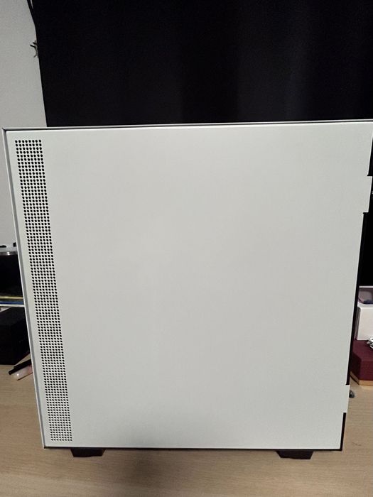 PC Gaming Ryzen 7 2700X / GTX 1070 8GB / SSD M.2 / NZXT