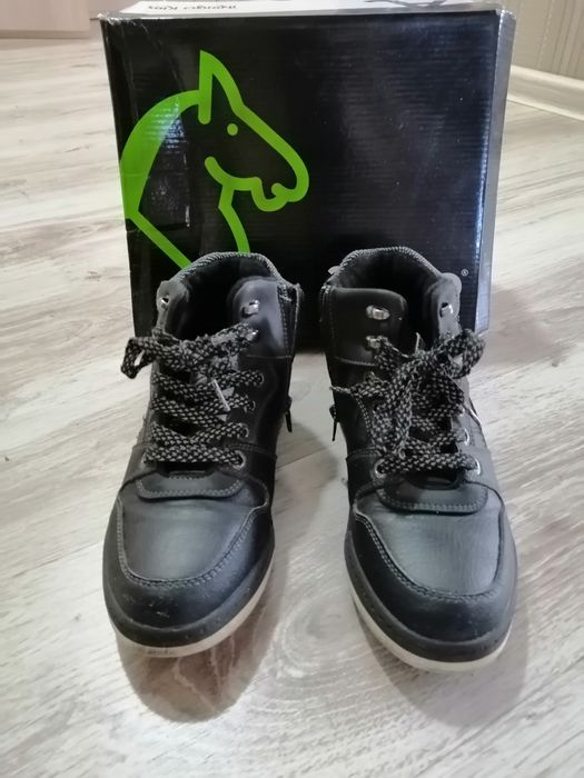 Демисезоные ботинки на мальчика , размер 36