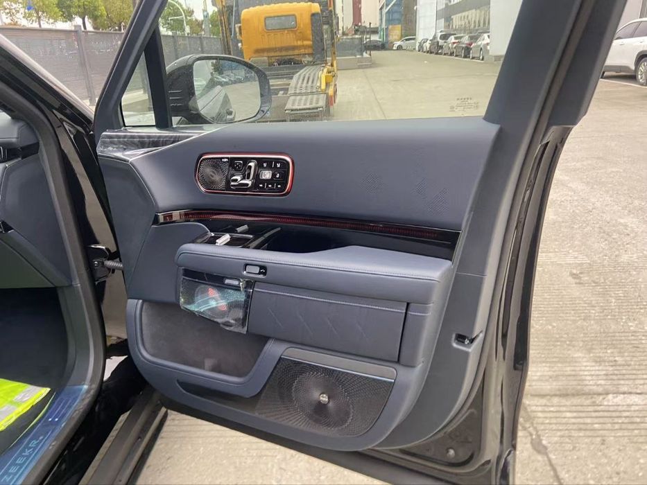 Zeekr 9x Ultra full all black