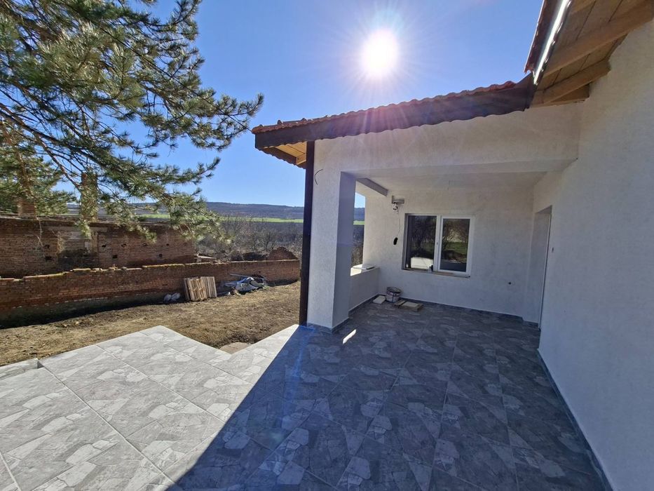 Продава се Къща в с. Боряна, Област Варна - 190 кв.м за 239 €/кв.м - Снимка #5