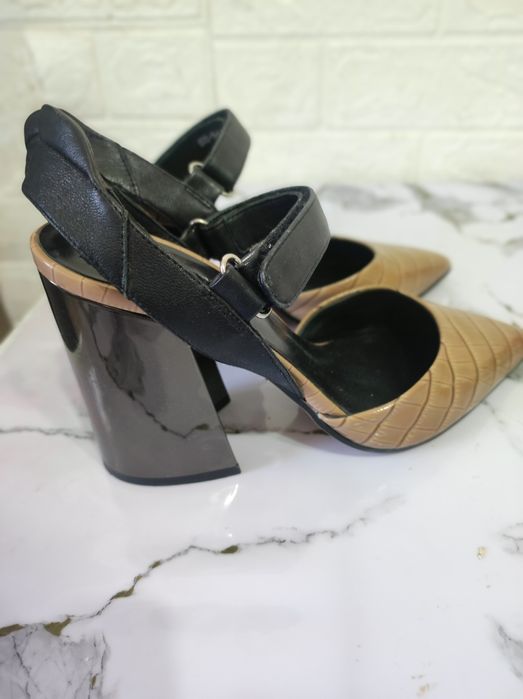 Босоножки dagem.     .