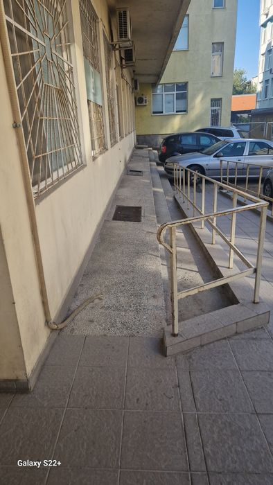 Дава се под наем Офис в Силистра, Център - 32 кв.м за 61200 € - Снимка #2