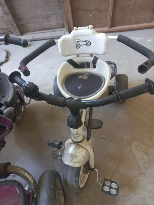 Продаётся велоколяска и велосипеды