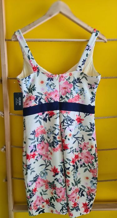 Лятна рокля Guess M от USA