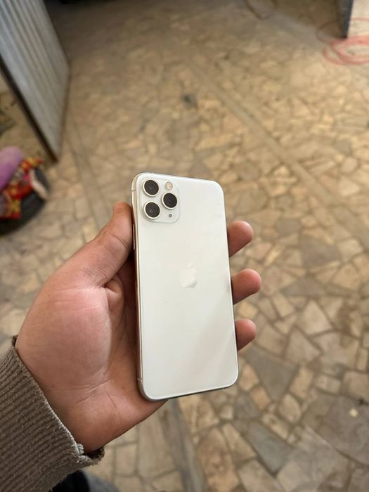 Iphone 11 pro  ideal