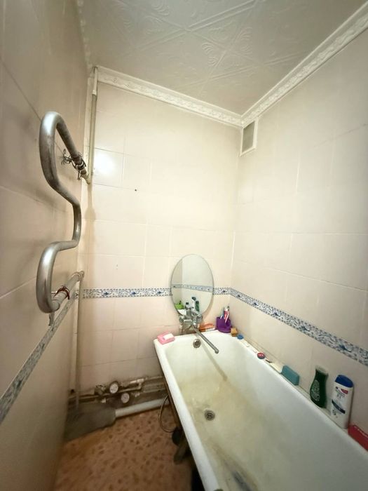 Продаю 1 комн на 7 микр