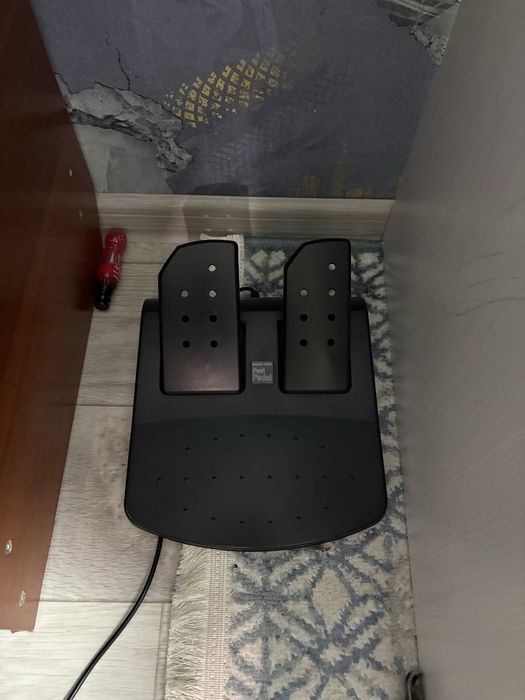 Продам игравой руль