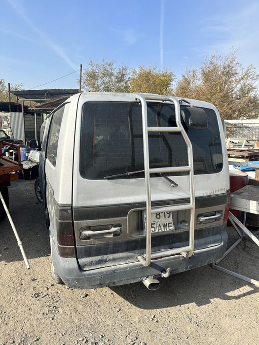 Продам машину мазда бонго дизель