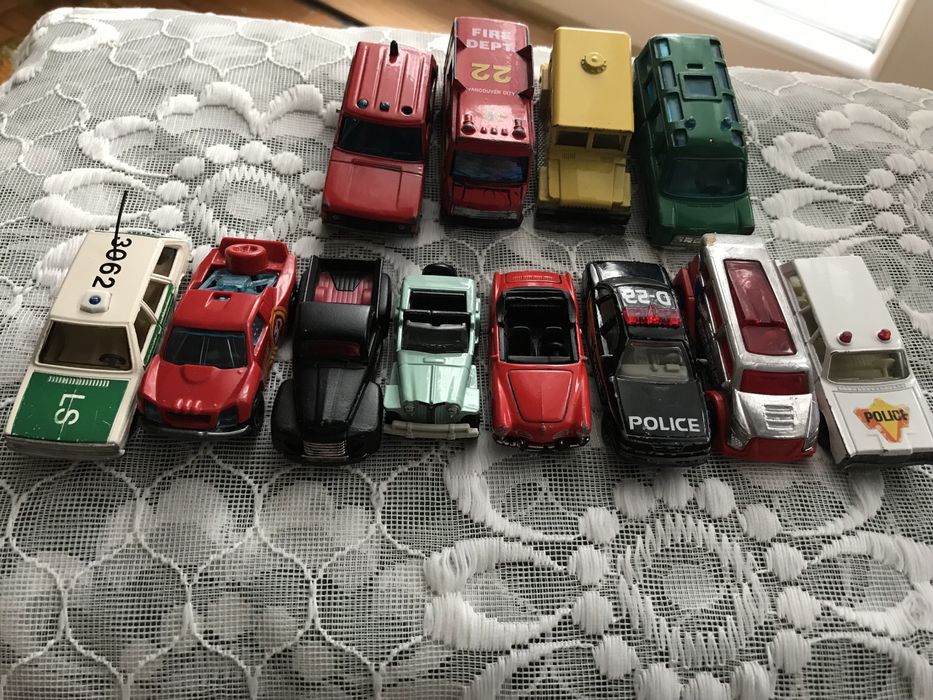 Jucarii masinute pentru copii (12 bucatii)