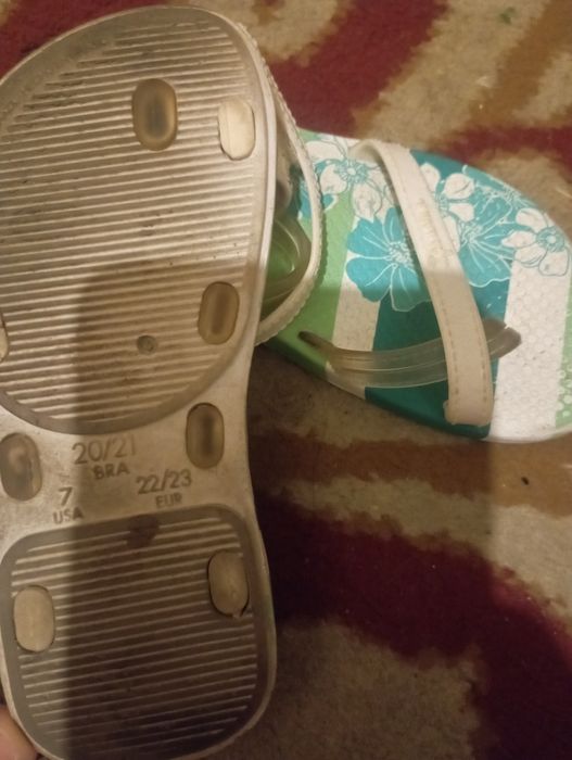 Босоножки для девочки