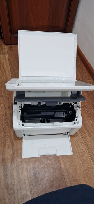 Принтер hp 3в1 черная белая