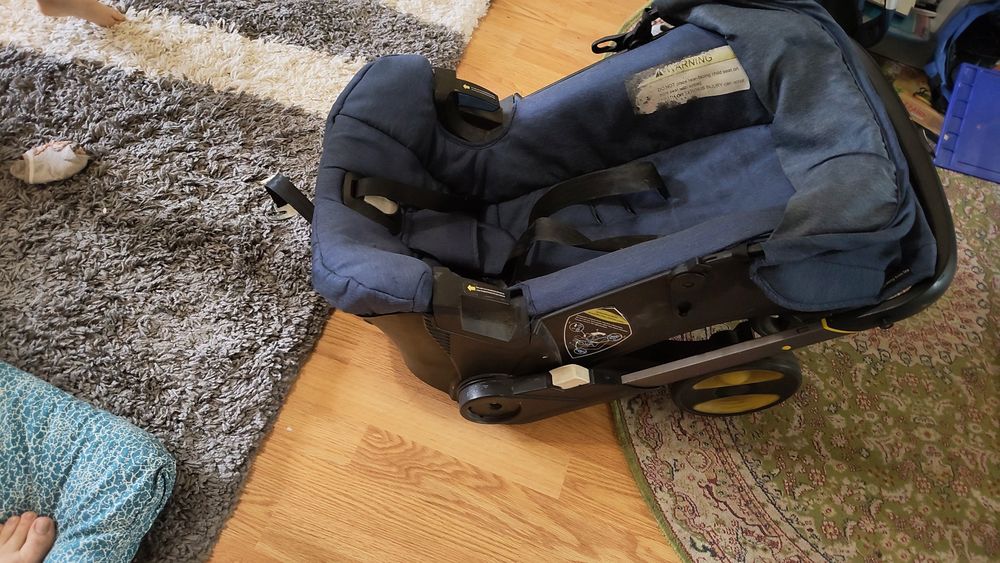 Продам коляску автокресло 2 в1