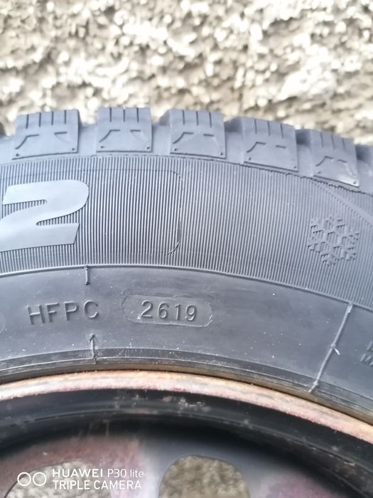 Зимни гуми с джанти 195/65/15 за Пежо и Ситроен