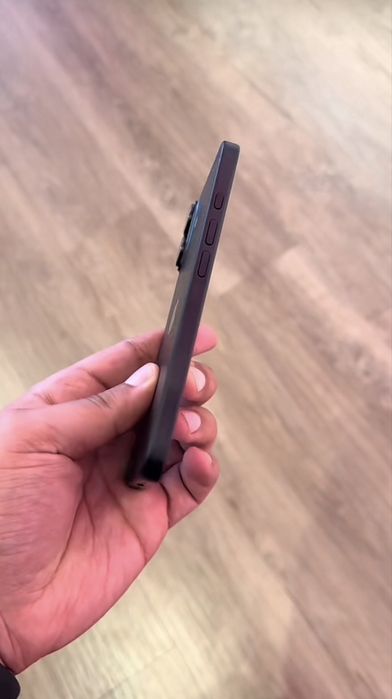 IPhone 16 в идеальном состоянии!