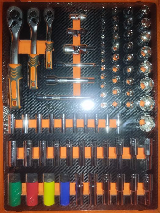 Dulap cu scule adus din Germania de la firma Kraft Müller