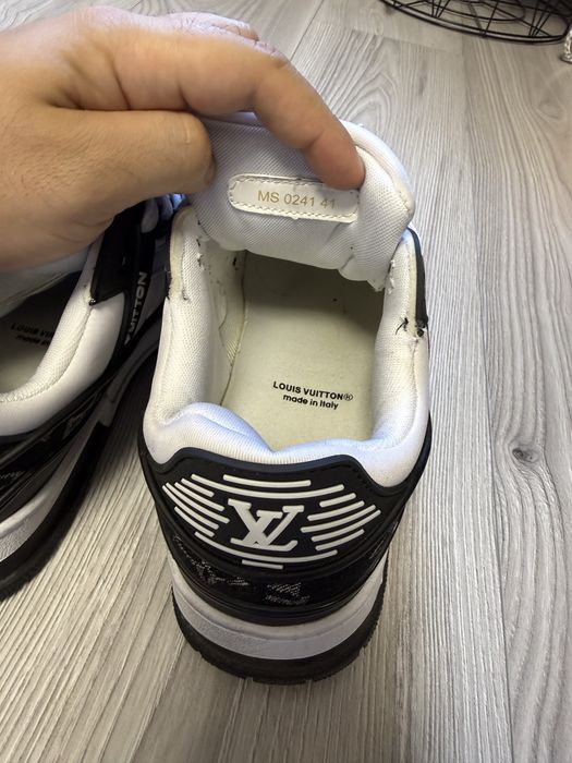 Lv trainer nr 41 de vanzare
