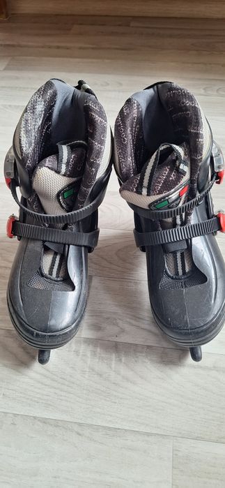 Продам коньки детские