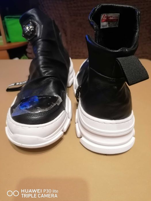 Ghete Bărbătești Din Piele