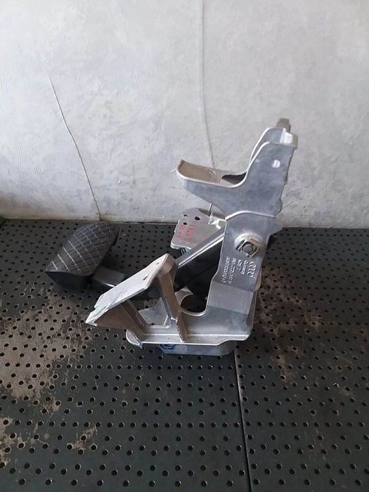 Pedala frana audi a4 b9 8w 8w1723117b