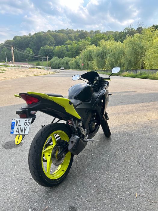 Motocicleta Honda CBR 125 2012