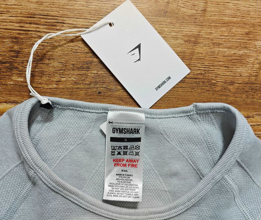 Gymshark дамска фланелка за фитнес / спорт размер S    НОВО