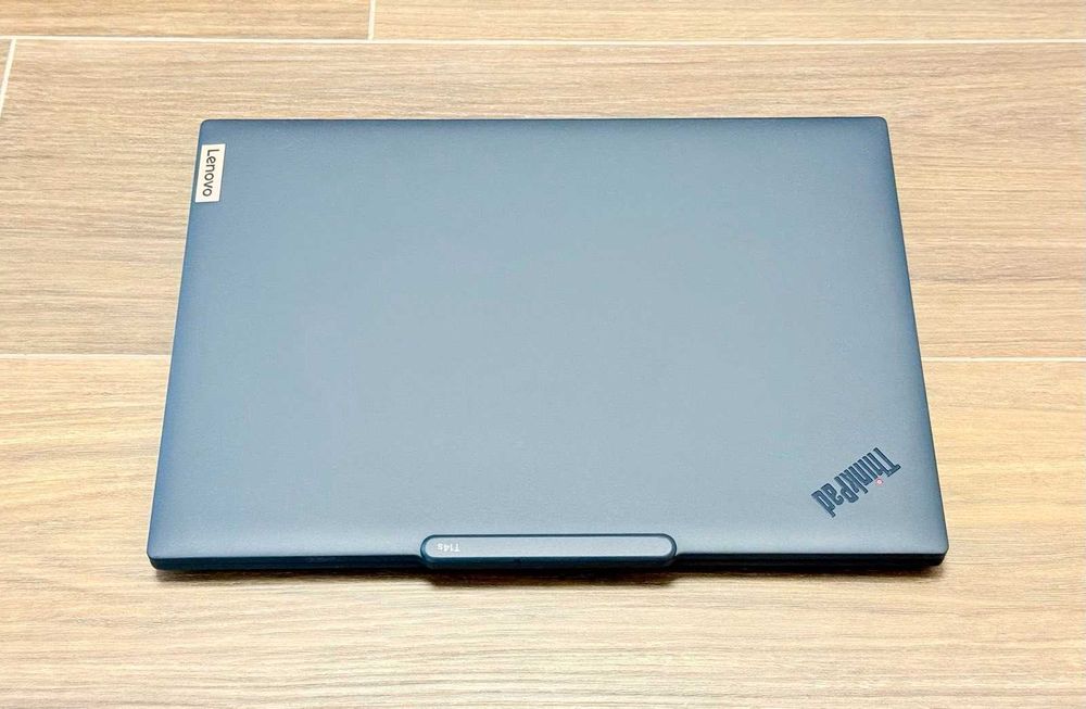 НОВ / Lenovo ThinkPad T14s Gen 6 / Core Ultra 7 258V / 32GB DDR5 / 512GB SSD / 14″ FHD+/Гаранция-12м