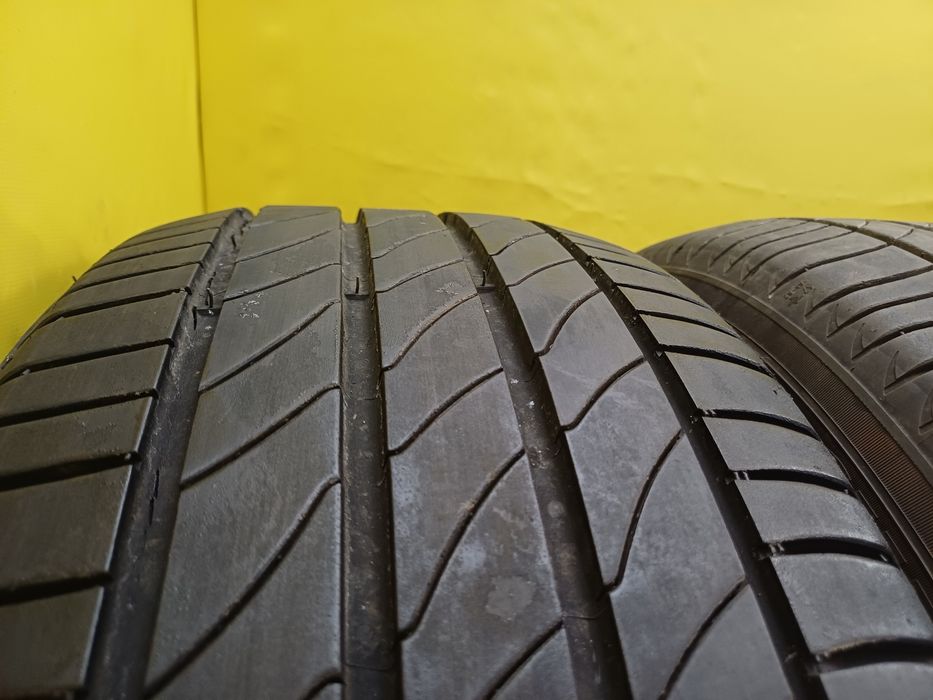 Шины 225/55 R16 Michelin комплект.
