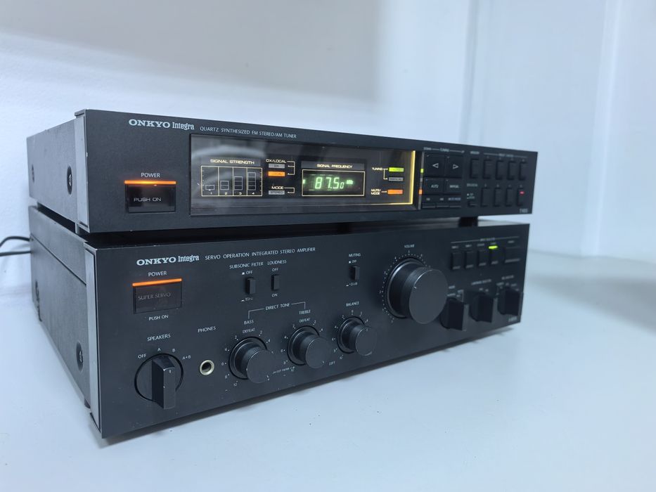 Amplificator Onkyo Integra A8015 si tuner T4015 made in Japan