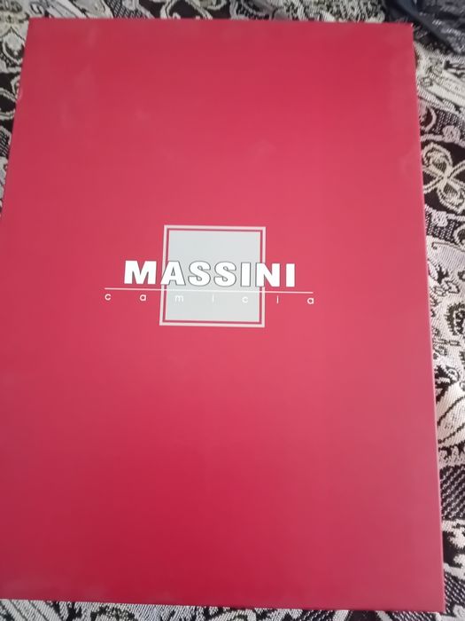 Cămașă și cravata