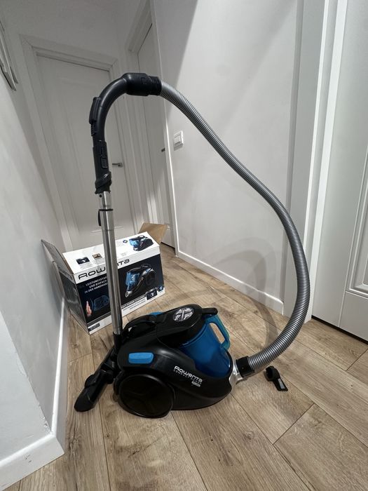 Aspirator Rowenta Compact Power Cyclonic fara sac