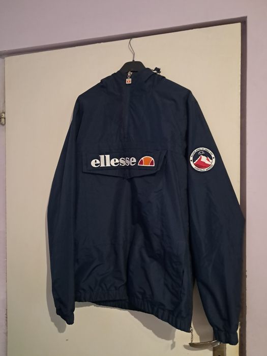 Ветрвка  ellesse