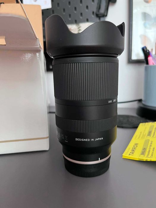 Obiectiv Tamron 18-300mm f/3.5-6.3 Di III-A VC VXD montura Sony E (APS-C)