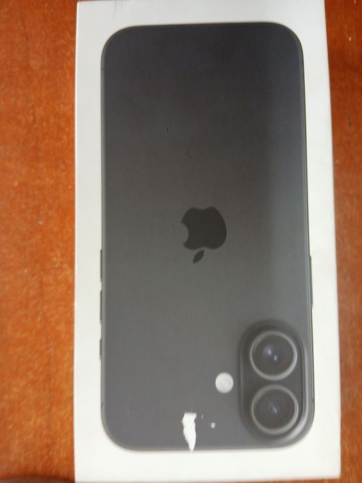 Apple Iphone    16