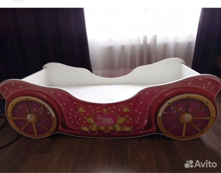 Продам Детскую кроватку с матрасом