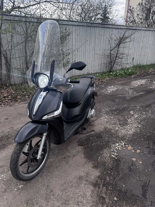 Scuter Piaggio Liberty S 50