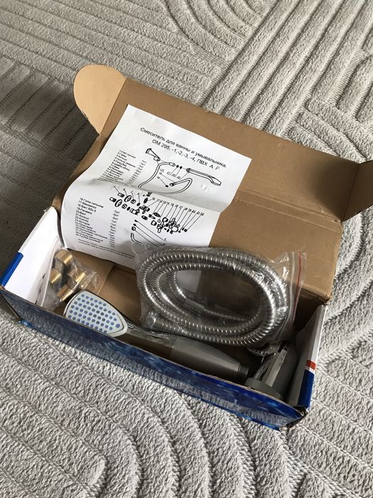 Смеситель для ванны и умывальников