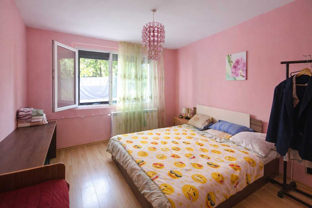 Двустаен за продажба в ж.к. Надежда 4