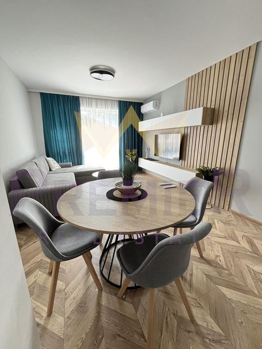 Дава се под наем Двустаен апартамент в Варна, Център - 65 кв.м за 612 € - Снимка #3