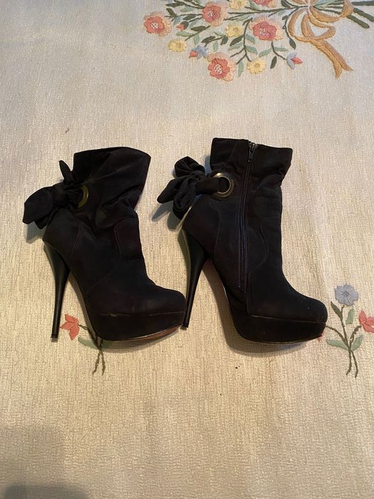 Ghete din catifea dama