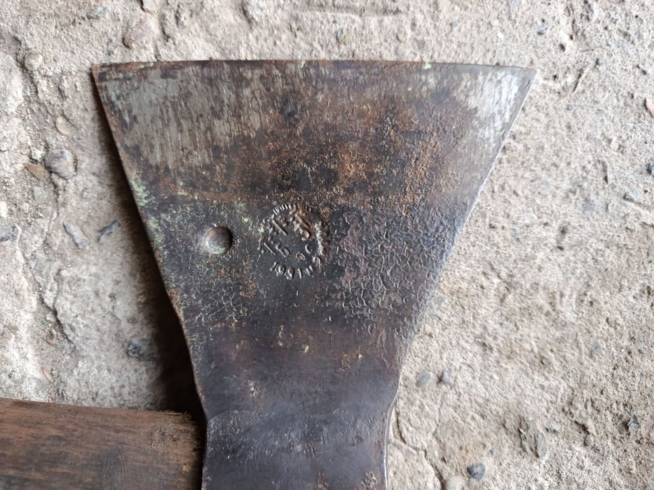 Советский топор.