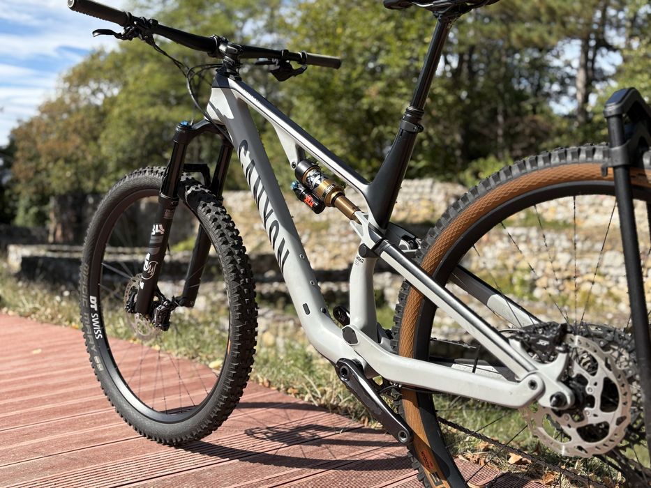 2022 Canyon Neuron CF8 Carbon Full XT/Kashima