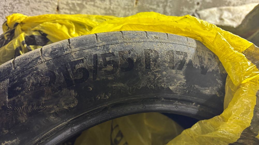 Шины 215/55/17, б/у