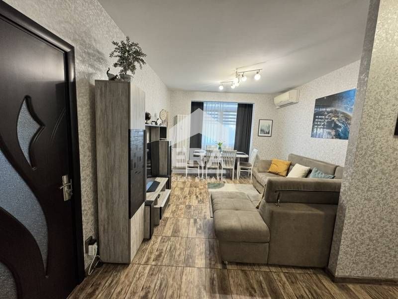 Дава се под наем Четиристаен апартамент в Варна, Младост 1 - 85 кв.м за 887.4 € - Снимка #4