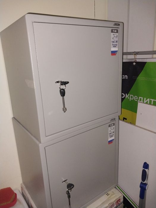 Продам офисную мебель