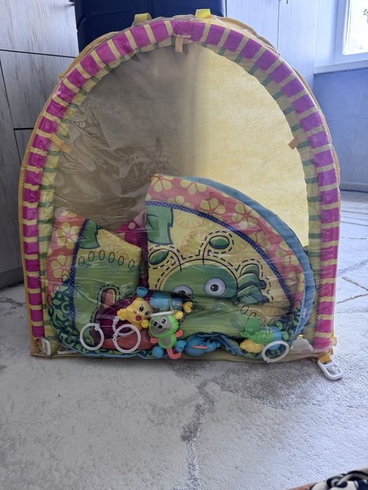 Деткий термо коврик и манеж с игрущками