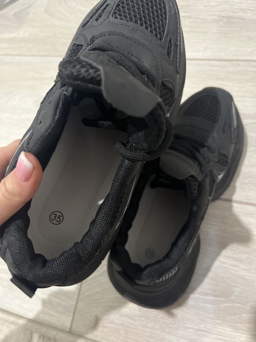 Новые кросовки! Недорого