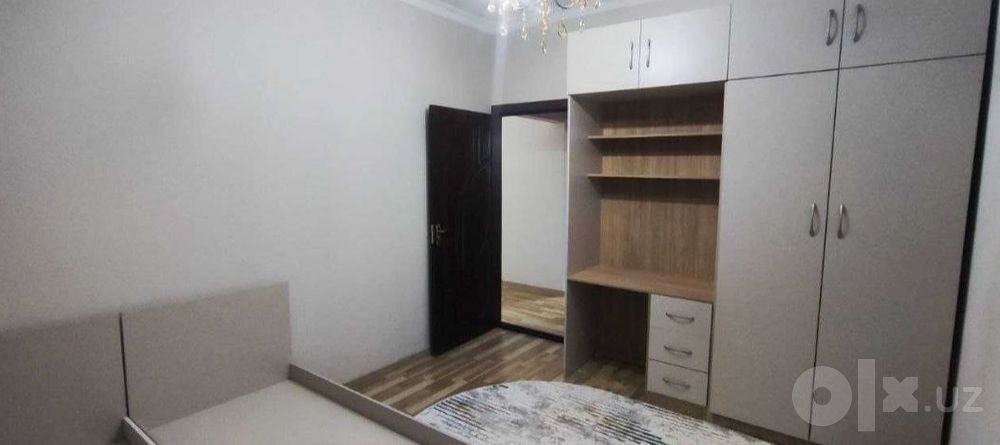 СРОЧНО. Продается квартира. Универсам. Метро. Шахристанская